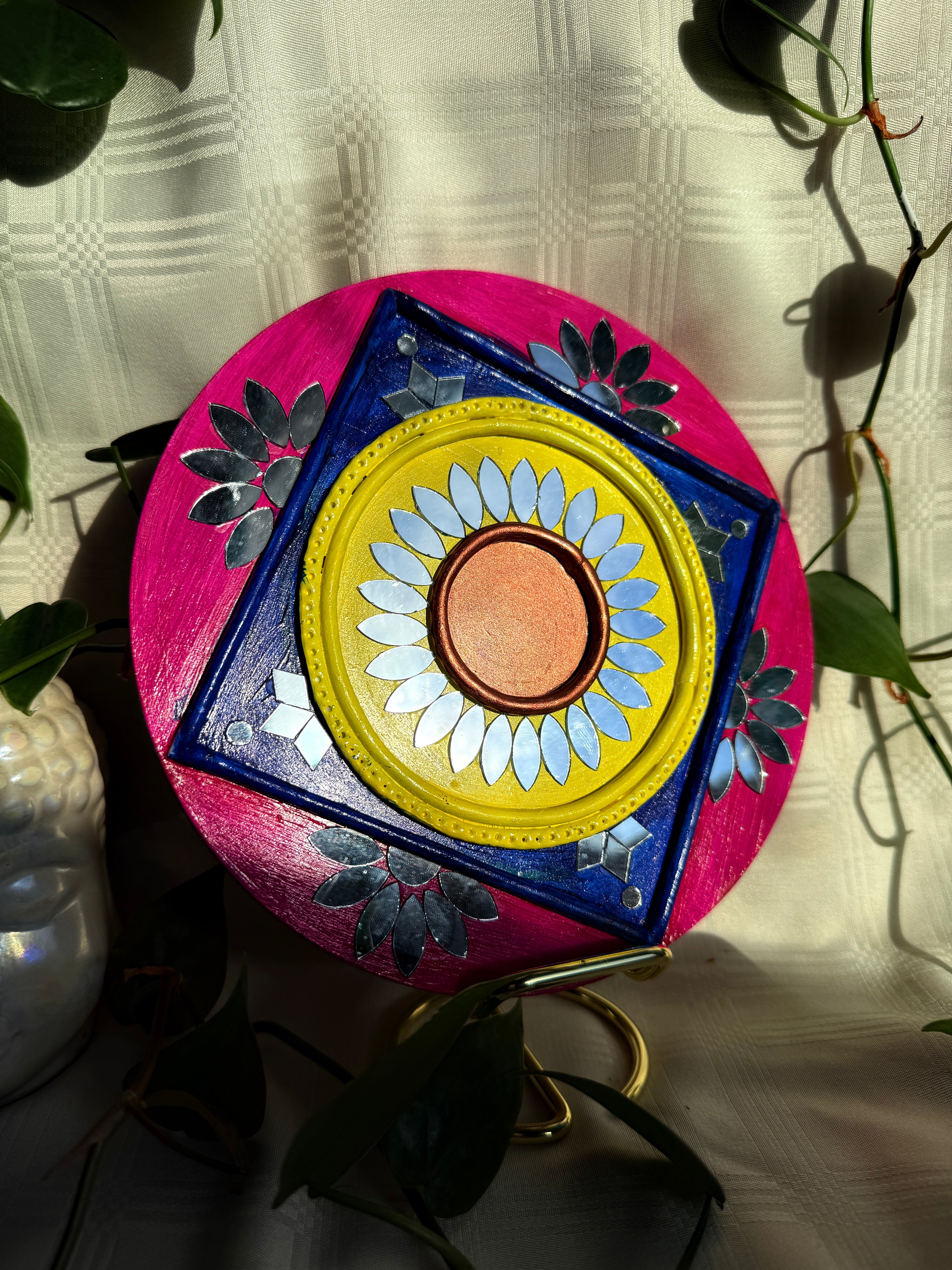 “Tealight holder”