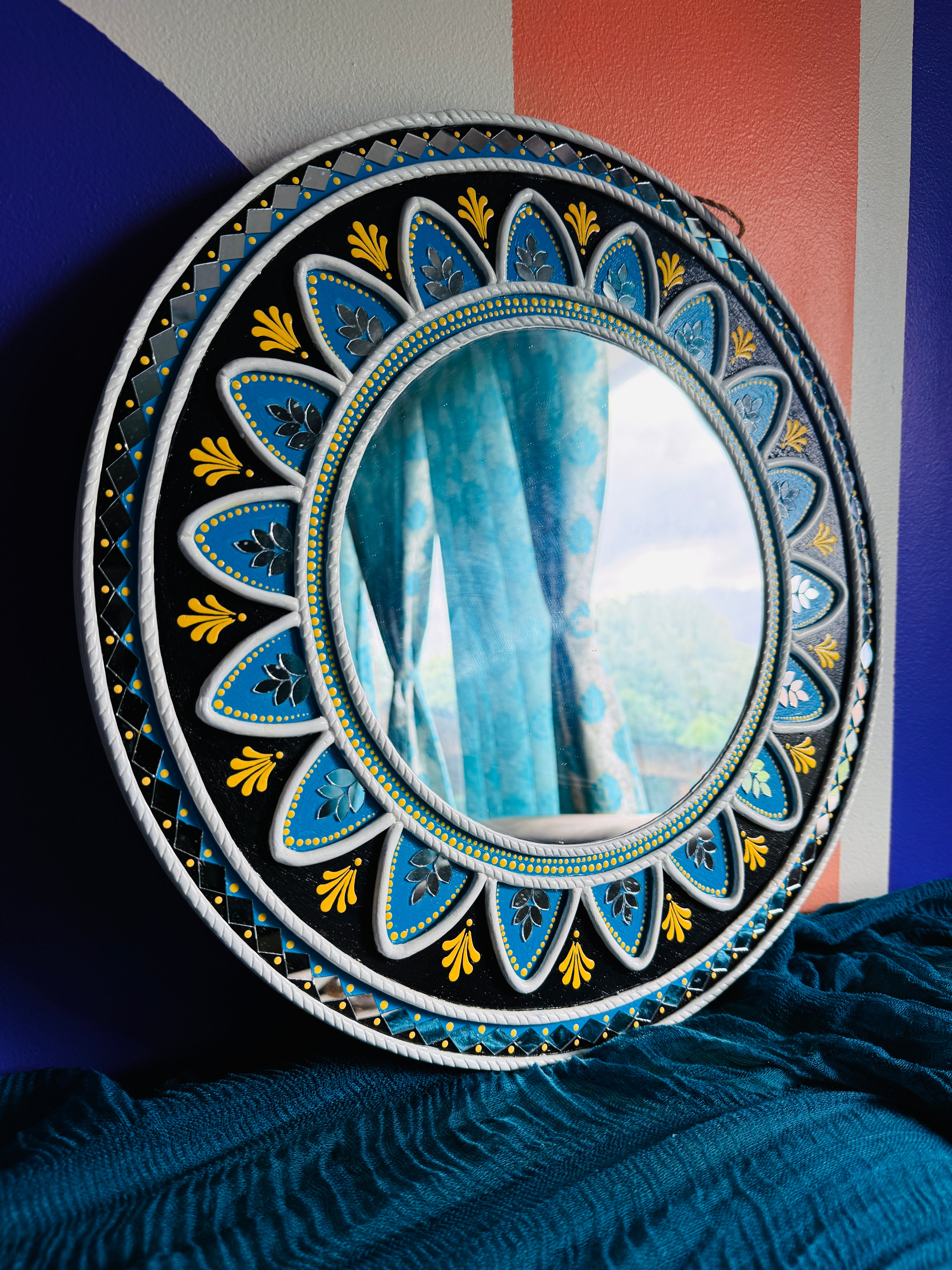 Blue bloom mirror