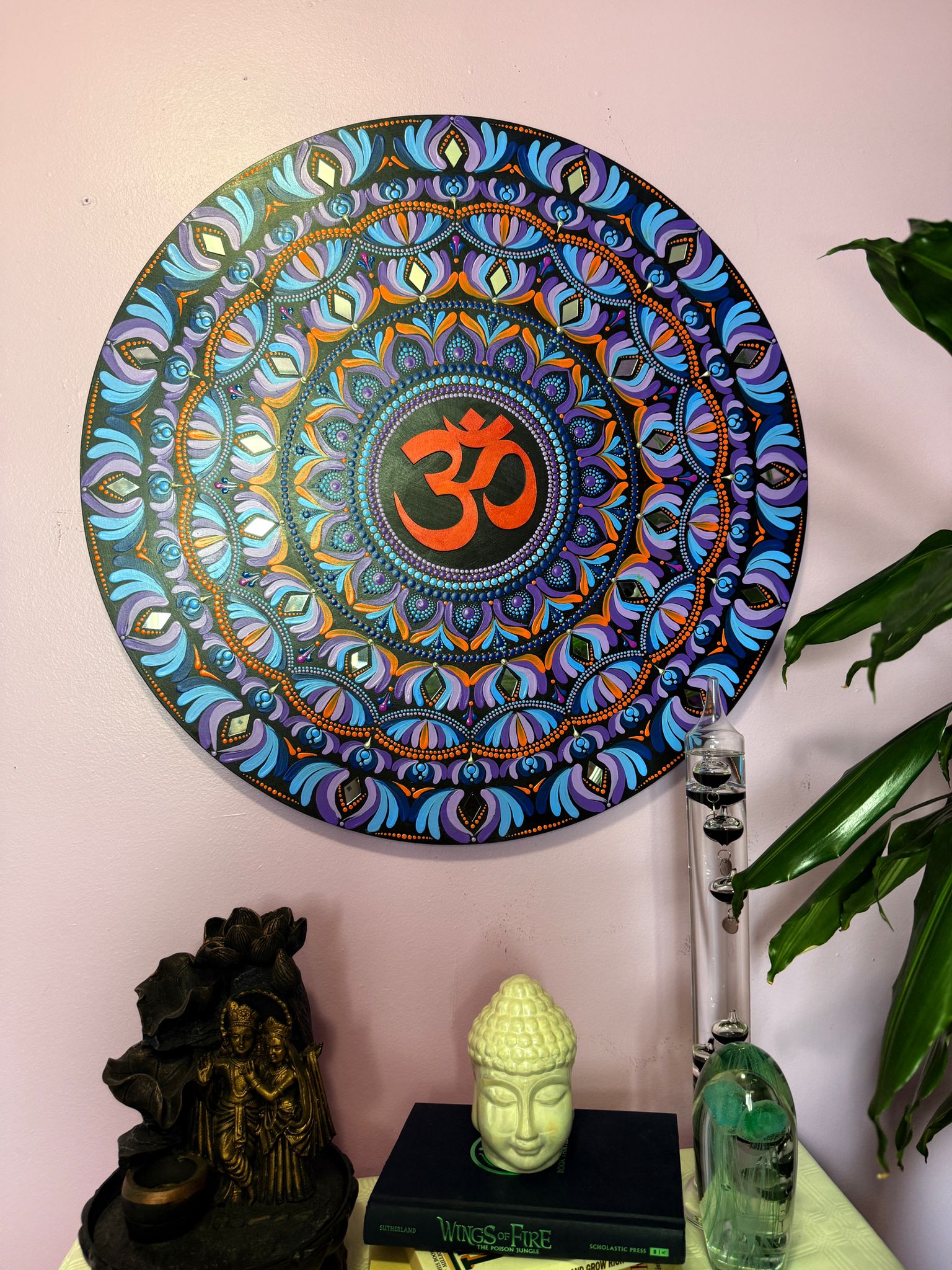 Cosmic om