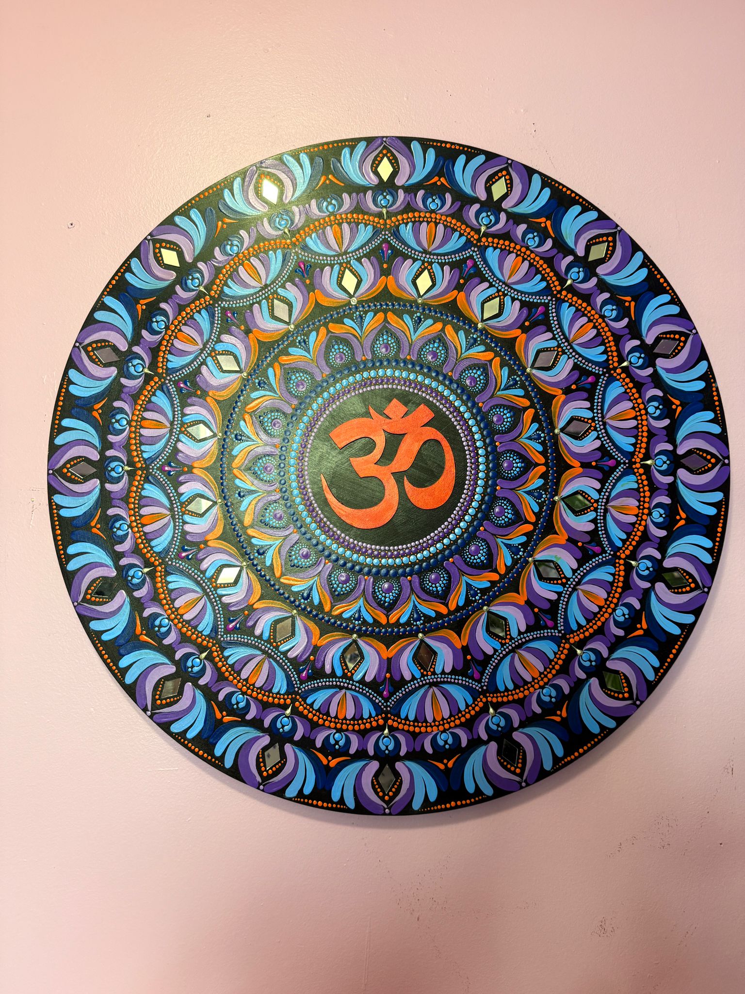 Cosmic om