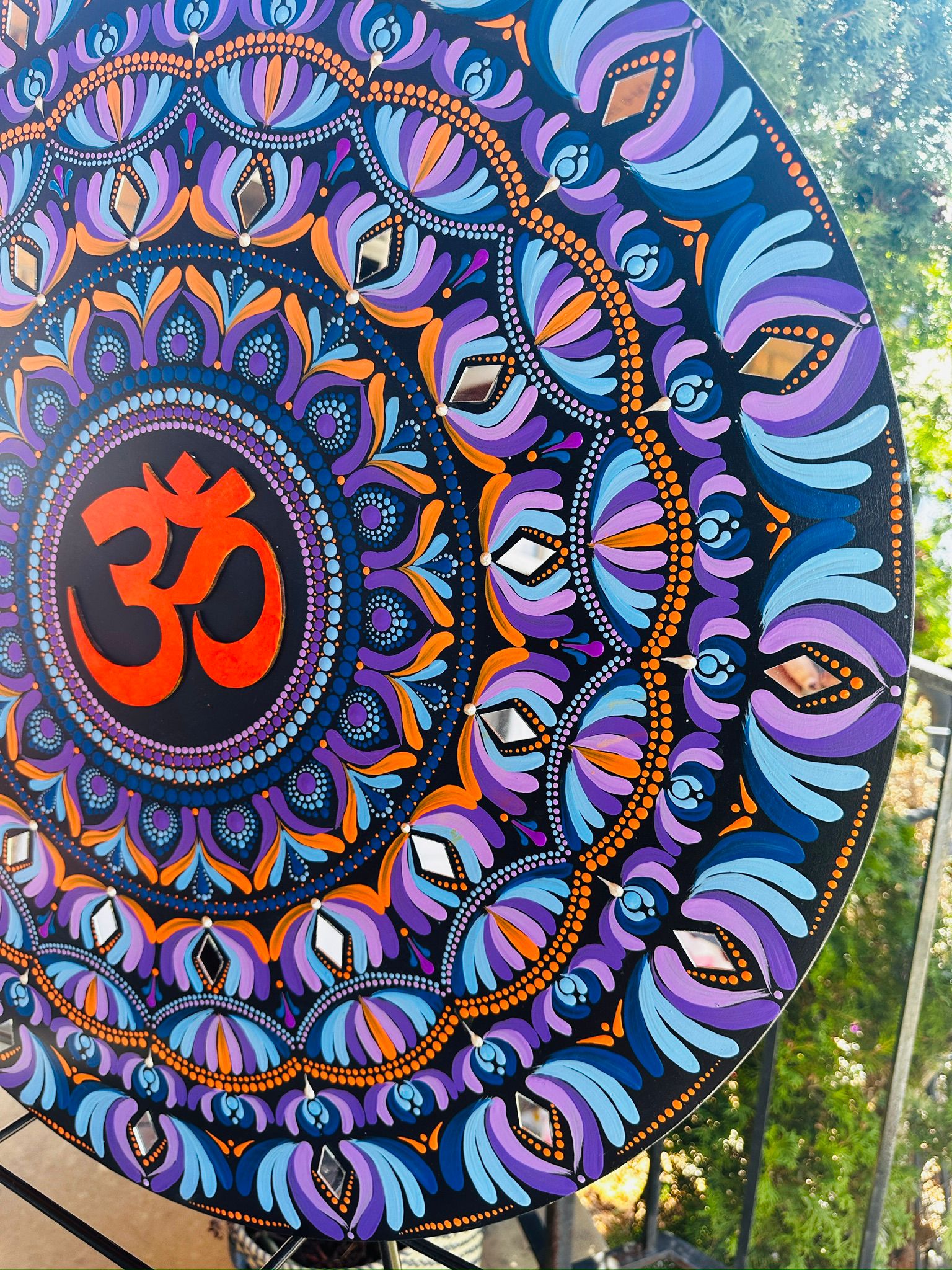 Cosmic om